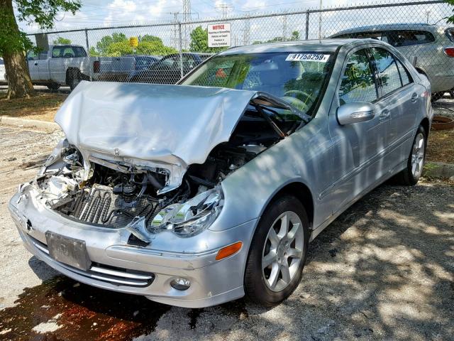 WDBRF92H47F897925 - 2007 MERCEDES-BENZ C 280 4MAT SILVER photo 2