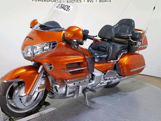 1HFSC47472A101670 - 2002 HONDA GL1800 A ORANGE photo 4