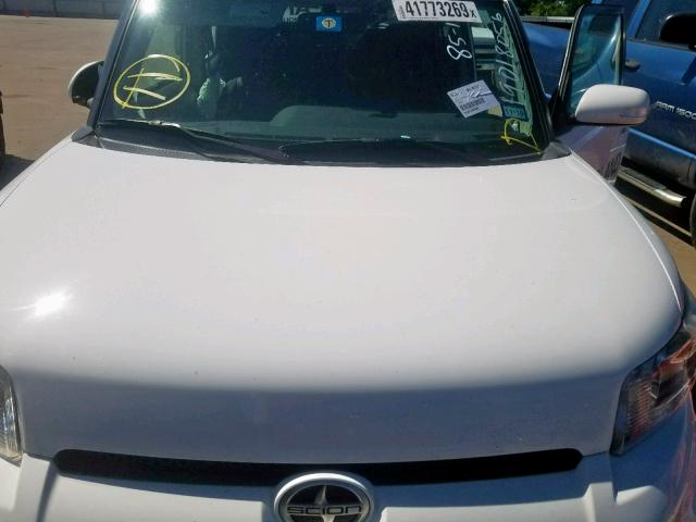 JTLZE4FEXFJ070003 - 2015 TOYOTA SCION XB 白色 照片 7