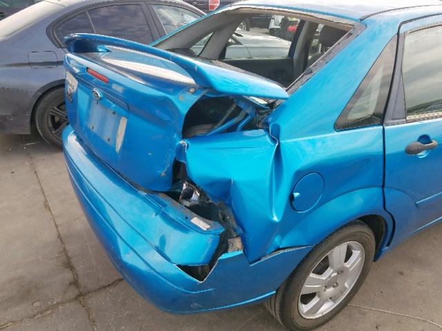 1FAHP34N37W298546 - 2007 FORD FOCUS ZX4 BLUE photo 9