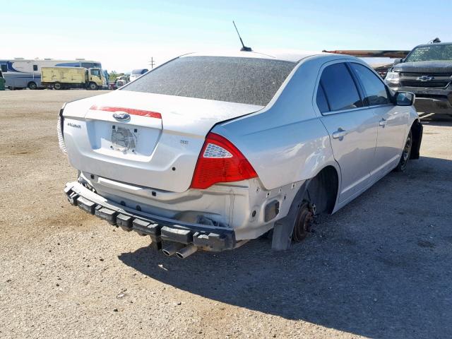 3FAHP0HA0BR202406 - 2011 FORD FUSION SE SILVER photo 4