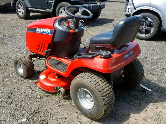 2013012872 - 2000 SNAP MOWER RED photo 3