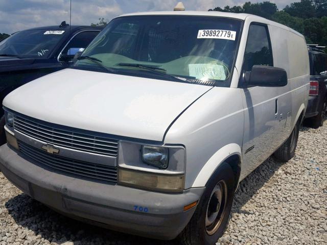 1GCDM19WXYB180008 - 2000 CHEVROLET ASTRO WHITE photo 2