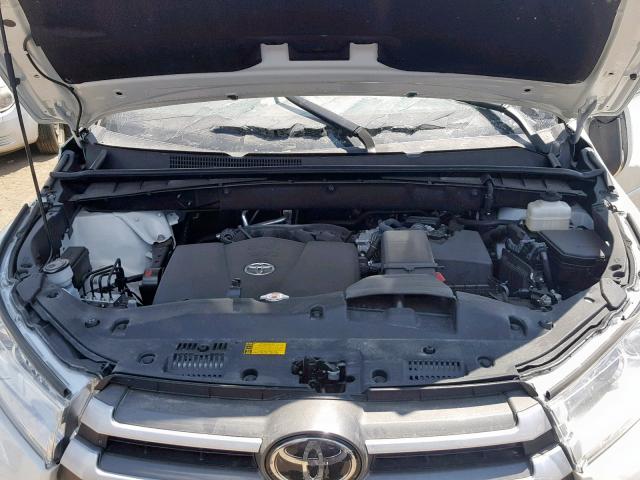 5TDJZRFH1JS543299 - 2018 TOYOTA HIGHLANDER WHITE photo 7