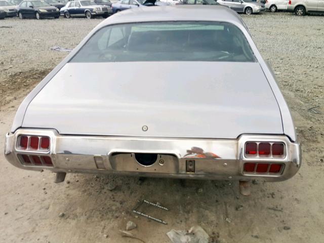 3G87H2M142190 - 1972 OLDSMOBILE 442 SILVER photo 10