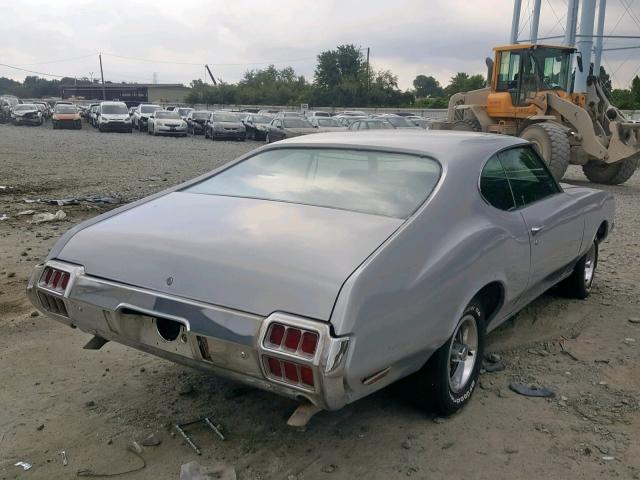 3G87H2M142190 - 1972 OLDSMOBILE 442 SILVER photo 4