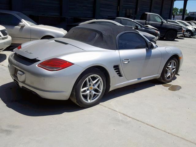 WP0CA29809S710242 - 2009 PORSCHE BOXSTER SILVER photo 4