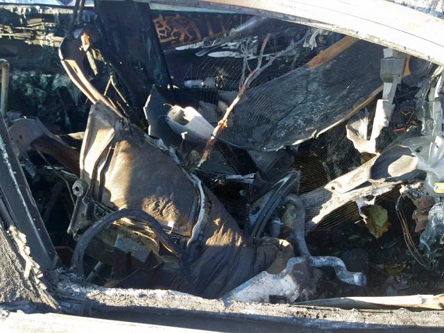 JTDKARFP0H3064581 - 2017 TOYOTA PRIUS PRIM 灰色 照片 5