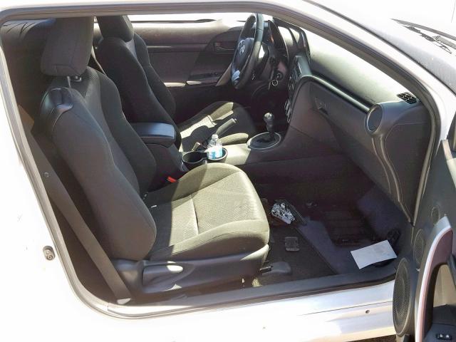 JTKJF5C78C3035017 - 2012 TOYOTA SCION TC თეთრი ფოტო 5
