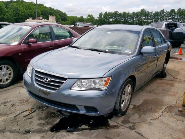 5NPET4AC0AH621479 - 2010 HYUNDAI SONATA BLUE photo 2