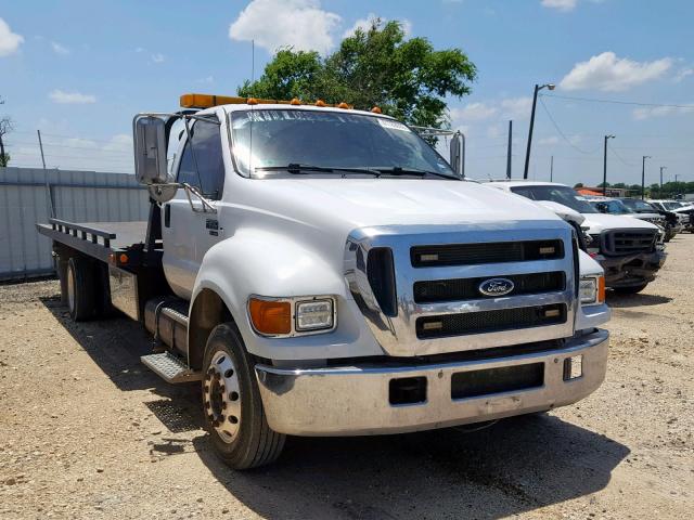 3FRWF65F06V232657 - 2006 FORD F650 SUPER WHITE photo 1