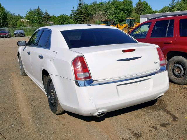 2C3CCACG3CH233426 - 2012 CHRYSLER 300 LIMITE WHITE photo 3