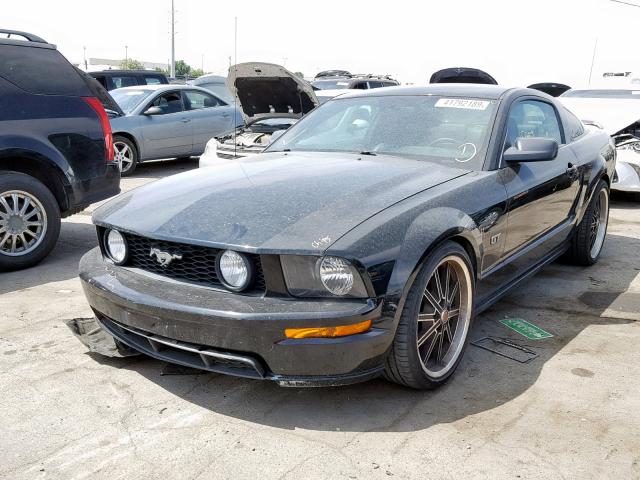 1ZVHT82H675288693 - 2007 FORD MUSTANG GT BLACK photo 2