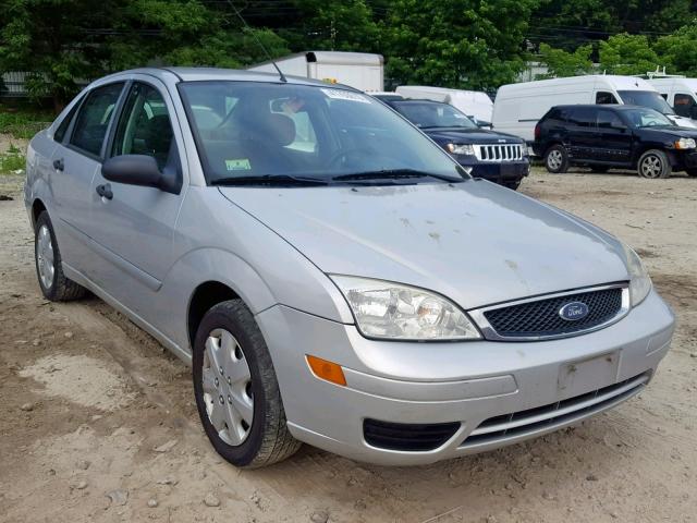 1FAFP34N57W309456 - 2007 FORD FOCUS ZX4 SILVER photo 1