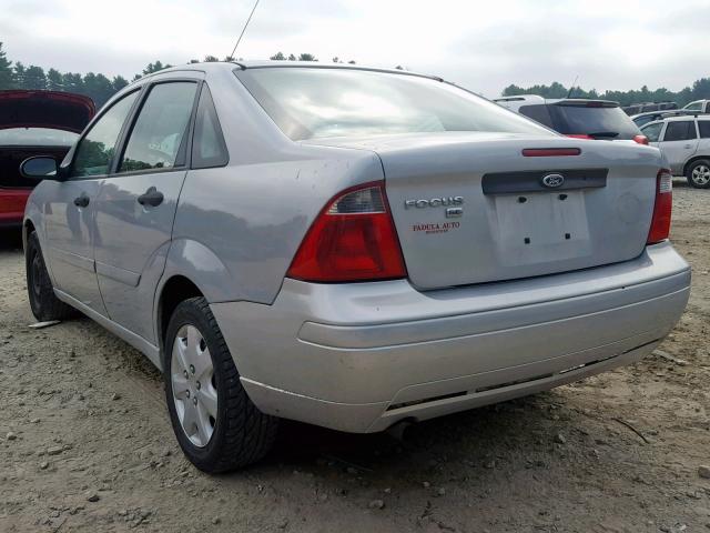 1FAFP34N57W309456 - 2007 FORD FOCUS ZX4 SILVER photo 3