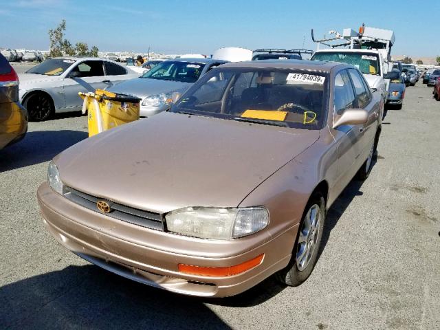 4T1SK13E3RU864946 - 1994 TOYOTA CAMRY XLE GOLD photo 2