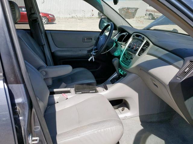 JTEEP21A050108531 - 2005 TOYOTA HIGHLANDER BLUE photo 5