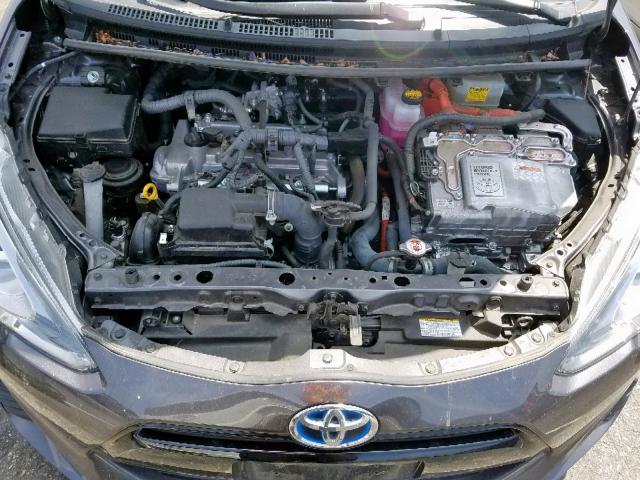 JTDKDTB33G1139985 - 2016 TOYOTA PRIUS C CHARCOAL photo 7