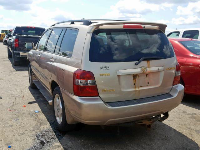 JTEEP21A050067771 - 2005 TOYOTA HIGHLANDER GOLD photo 3