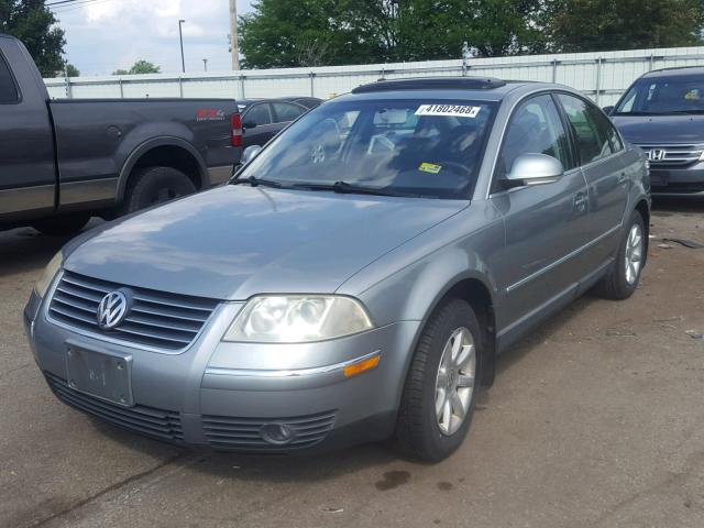 WVWPD63B54E318112 - 2004 VOLKSWAGEN PASSAT GLS BLUE photo 2