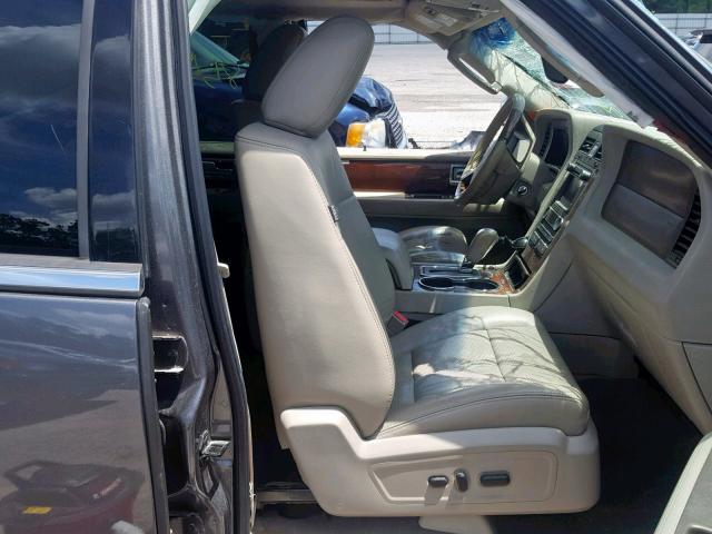 5LMJJ2H52BEJ09670 - 2011 LINCOLN NAVIGATOR ნაცრისფერი ფოტო 5