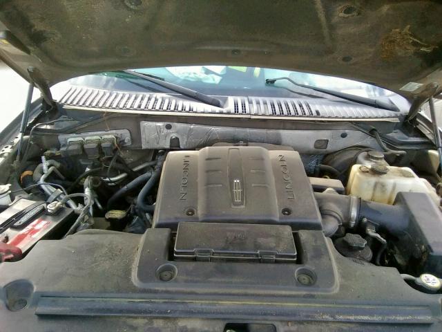 5LMJJ2H52BEJ09670 - 2011 LINCOLN NAVIGATOR ნაცრისფერი ფოტო 7