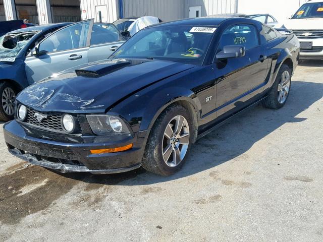 1ZVHT82H385128367 - 2008 FORD MUSTANG GT BLACK photo 2