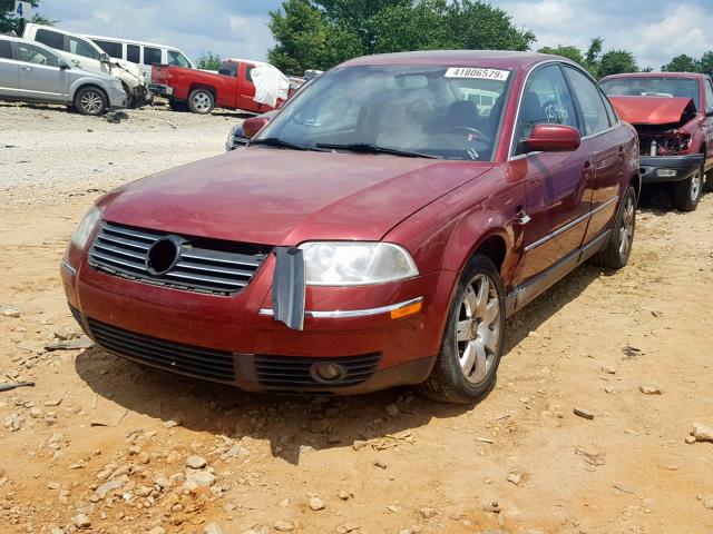 WVWTH63B81E157589 - 2001 VOLKSWAGEN PASSAT GLX RED photo 2