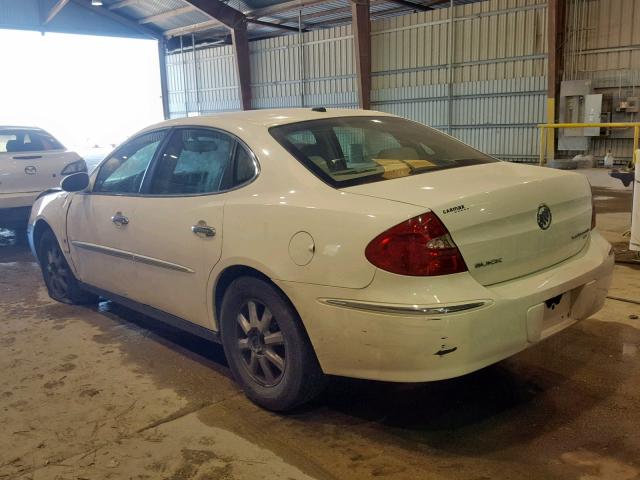 2G4WC582881185169 - 2008 BUICK LACROSSE C WHITE photo 3