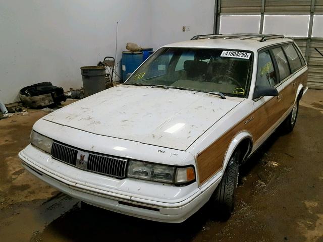 1G3AJ85N2P6390773 - 1993 OLDSMOBILE CUTLASS CR WHITE photo 2