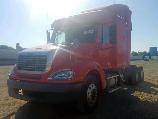 1FUJA6CKX6LW57597 - 2006 FREIGHTLINER CONVENTION RED photo 2