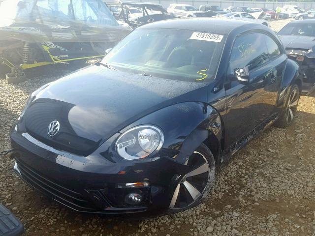 3VWVT7ATXEM666833 - 2014 VOLKSWAGEN BEETLE TUR BLACK photo 2