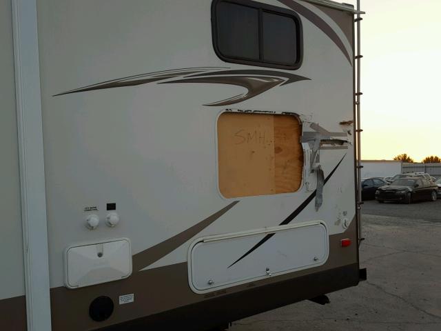 1UJBJ0BP0D14C0854 - 2013 WHITE CAMPER TWO TONE photo 9