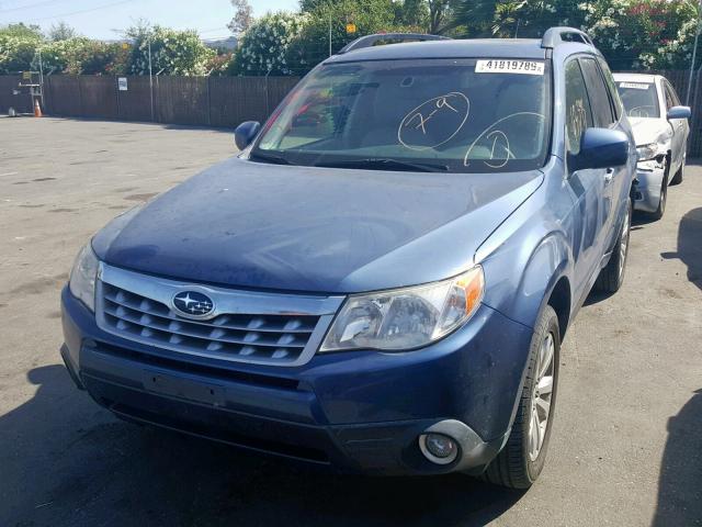 JF2SHAECXDH438737 - 2013 SUBARU FORESTER L BLUE photo 2