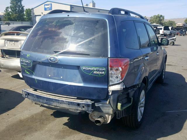 JF2SHAECXDH438737 - 2013 SUBARU FORESTER L BLUE photo 4