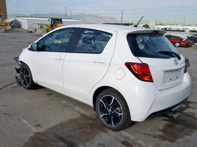 VNKKTUD38HA074078 - 2017 TOYOTA YARIS L WHITE photo 3