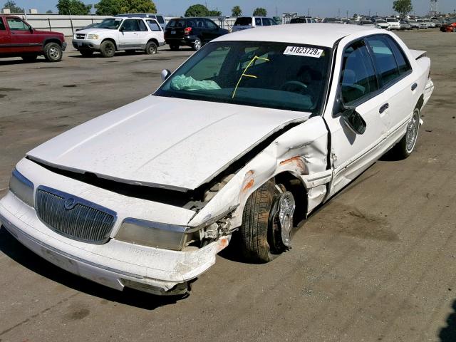 2MELM74W4VX647663 - 1997 MERCURY GRAND MARQ WHITE photo 9