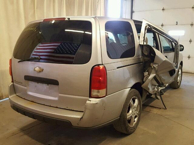 1GNDV231X8D165150 - 2008 CHEVROLET UPLANDER L 银色 照片 4