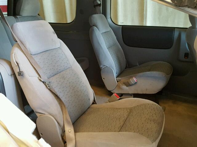 1GNDV231X8D165150 - 2008 CHEVROLET UPLANDER L 银色 照片 6