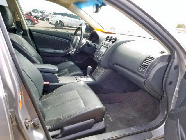 1N4BL21E28N540105 - 2008 NISSAN ALTIMA 3.5 SILVER photo 5