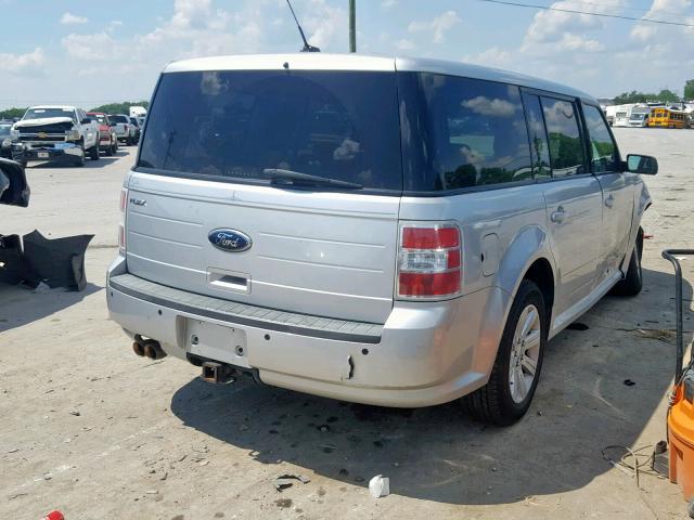 2FMGK5BC5BBD06606 - 2011 FORD FLEX SE SILVER photo 4