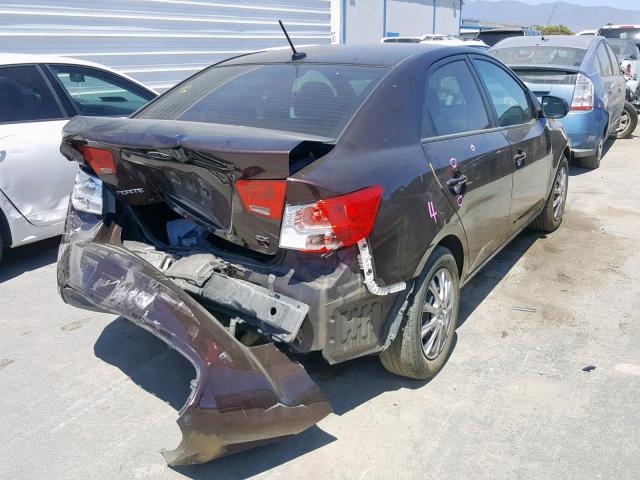 KNAFU4A28B5361405 - 2011 KIA FORTE EX PURPLE photo 4