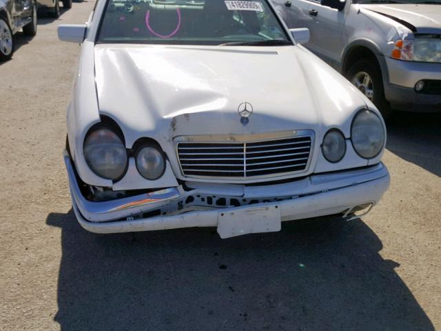 WDBJF65F3WA506586 - 1998 MERCEDES-BENZ E 320 WHITE photo 7