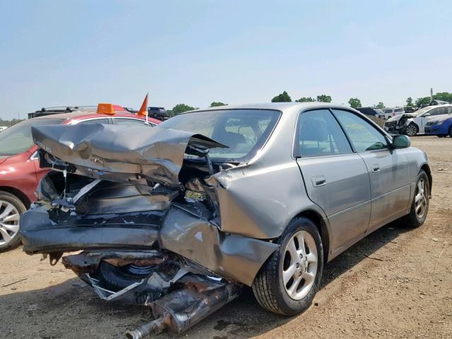 JT8BF28G110341847 - 2001 LEXUS ES 300 GRAY photo 4