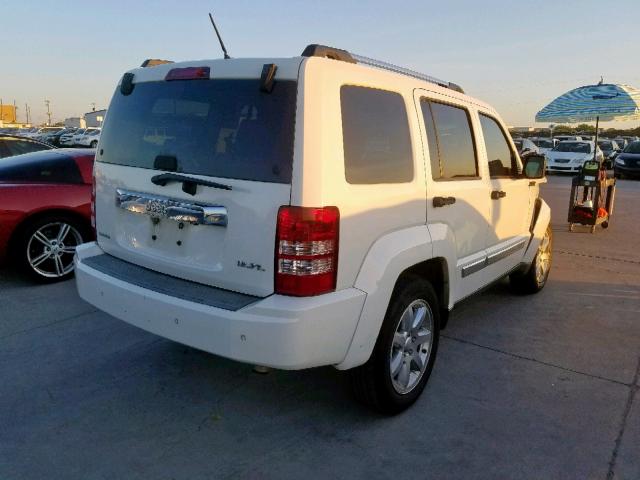 1J8GP58K08W183883 - 2008 JEEP LIBERTY LI WHITE photo 4