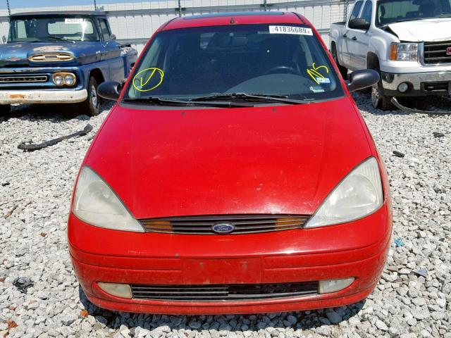 3FAFP31352R114777 - 2002 FORD FOCUS ZX3 RED photo 9