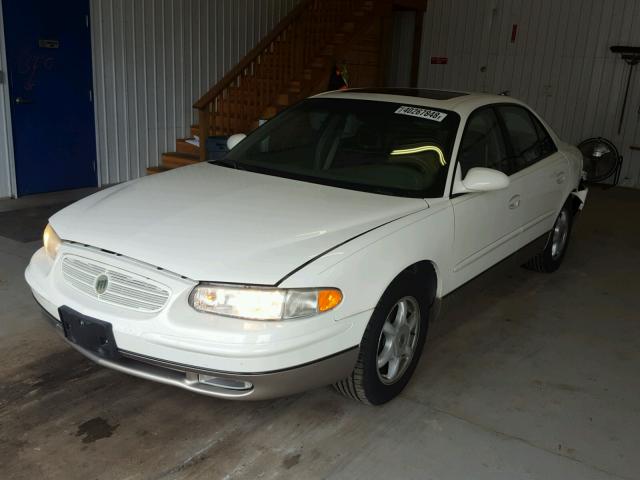 2G4WB55K421208199 - 2002 BUICK REGAL LS WHITE photo 2