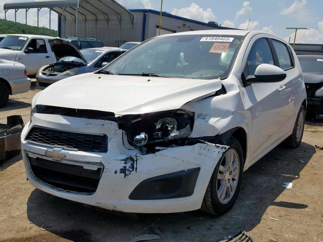 1G1JA6SH0C4140210 - 2012 CHEVROLET SONIC LS WHITE photo 2