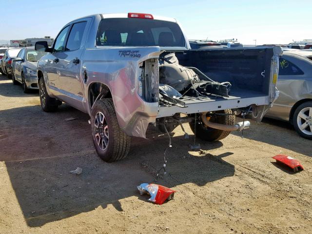 5TFEY5F1XJX237387 - 2018 TOYOTA TUNDRA CRE SILVER photo 3