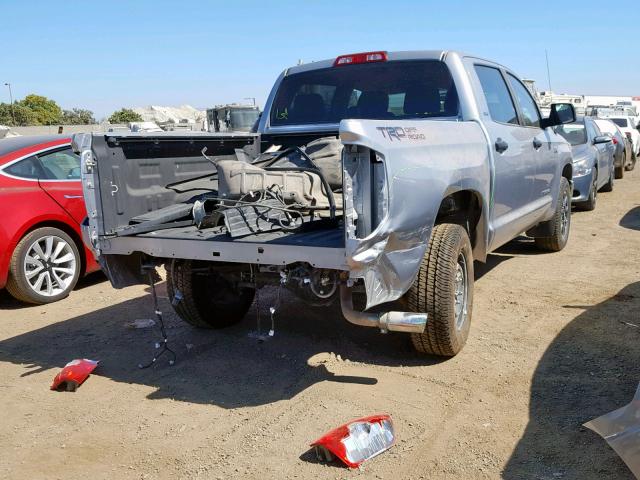 5TFEY5F1XJX237387 - 2018 TOYOTA TUNDRA CRE SILVER photo 4